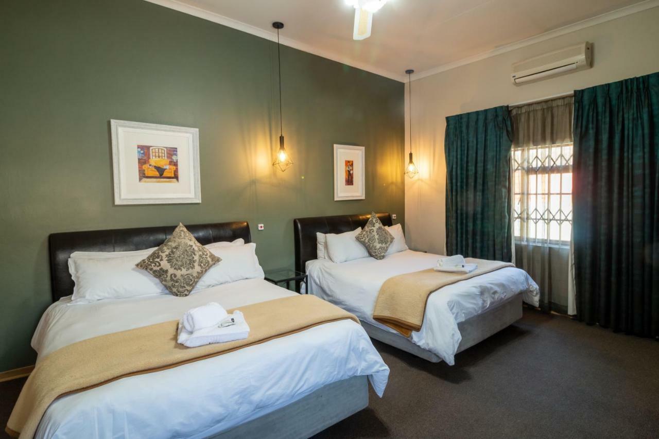Lala Dene Lodge Bloemfontein Exterior foto